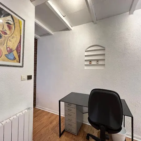 Le Miranda 6p Aux Carmes Apartmán *